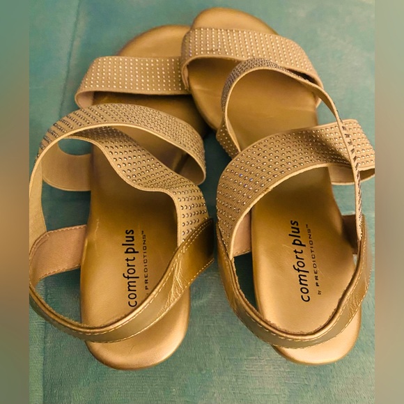Comfort Plus by PREDICTIONS™ gold rhinestone sandals. - Picture 5 of 12